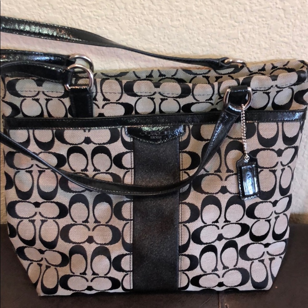 EUC authentic coach handbag